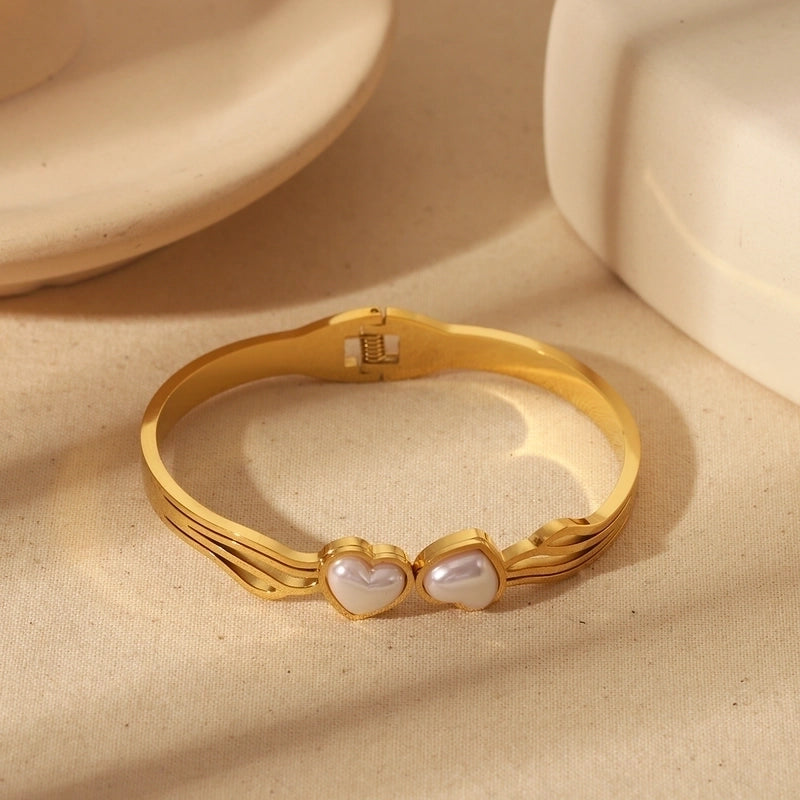 Formal Commute Heart Shape 304 Stainless Steel 18K Gold Plated Bangle In Bulk