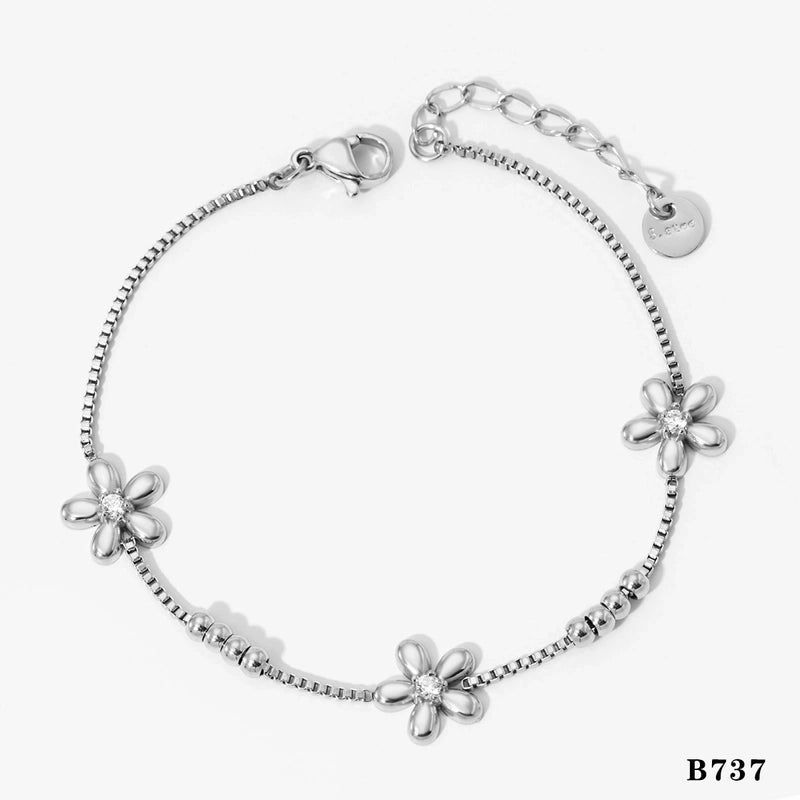 Modern Style Sweet Flower 304 Stainless Steel 16K Gold Plated White Gold Plated Box Chain Bracelets In Bulk