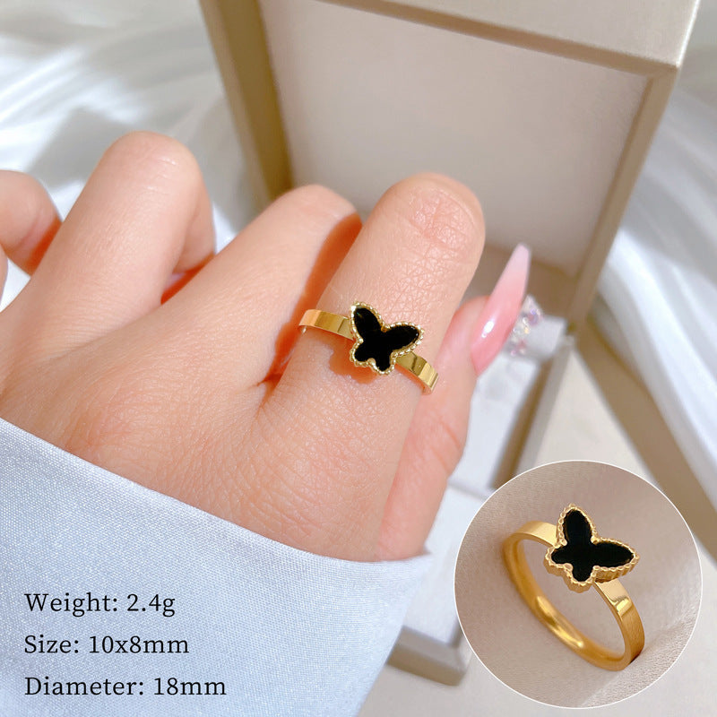 Unisex Cute & Edgy Crown Titanium Steel Polishing Rings