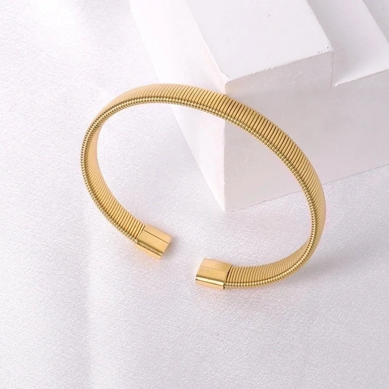 Casual Minimalist Solid Color Titanium Steel Bangle In Bulk