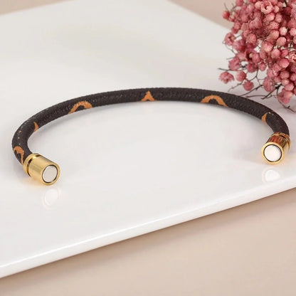 Minimalist Solid Color Stainless Steel Pu Leather Bracelets
