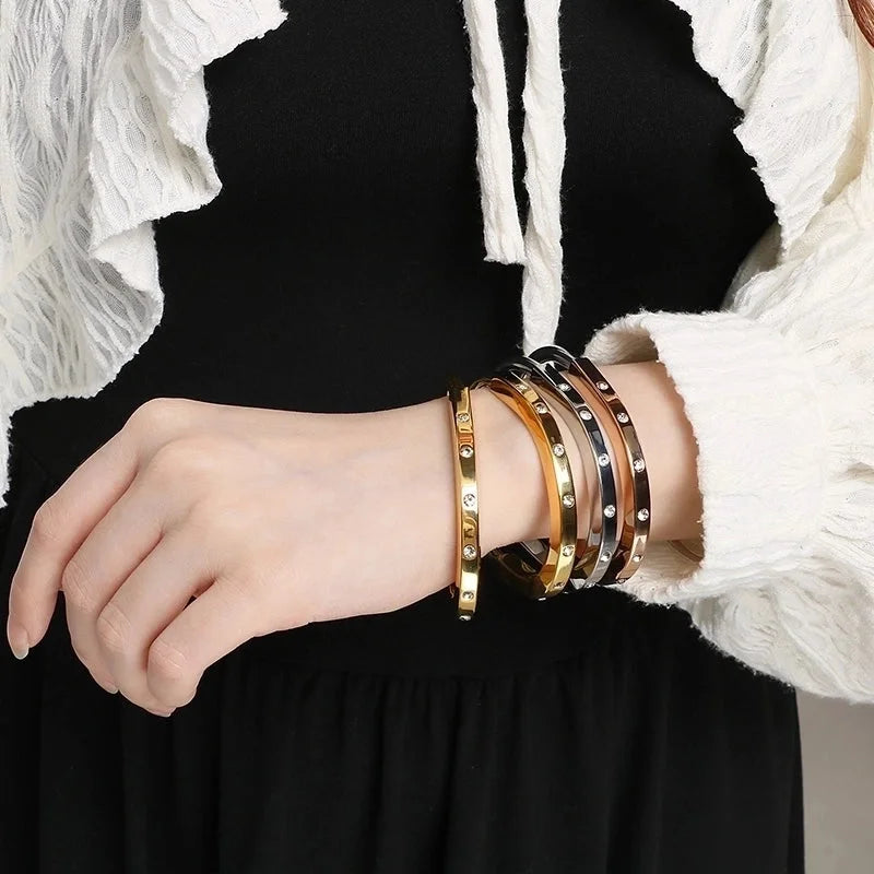 5 Pieces Minimalist Solid Color 304 Stainless Steel 18K Gold Plated Bangle In Bulk