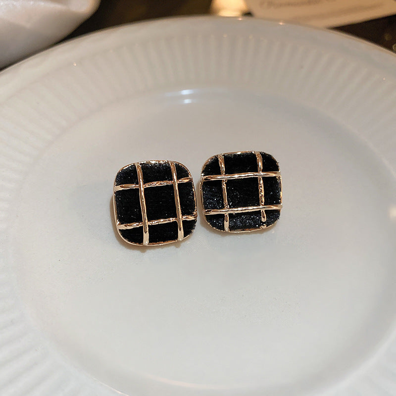 French Vintage Round Geometric Copper Electroplating Stud Earrings