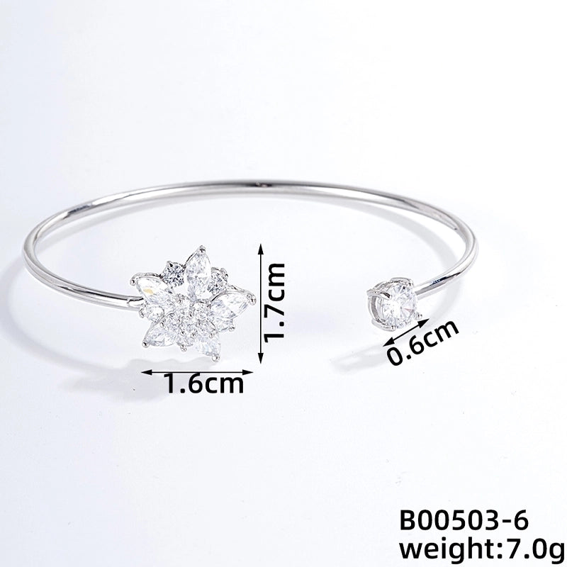 304 Stainless Steel Copper Casual Minimalist Classic Style Geometric Heart Shape Flower Zircon Bangle