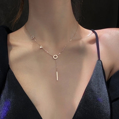 Sweet Minimalist Round Chinese Character Flower Titanium Steel Inlay Rhinestones Shell Pendant Necklace