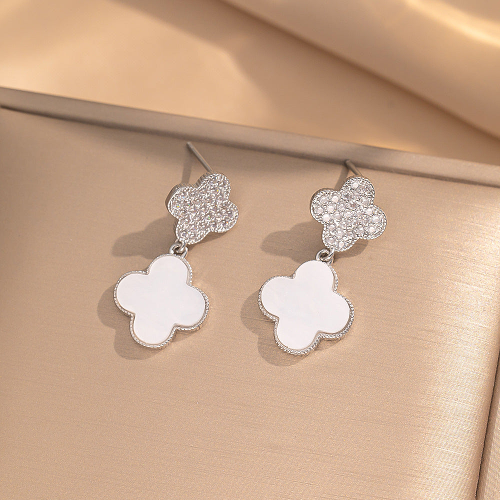 2 Pieces Moderate Luxury Flower Copper Diamond Inlay Stud Earrings
