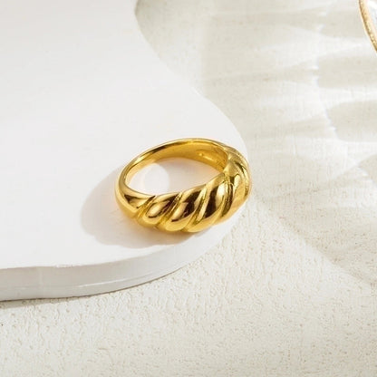 Casual Minimalist Solid Color Stainless Steel 18k Gold Plated Rings