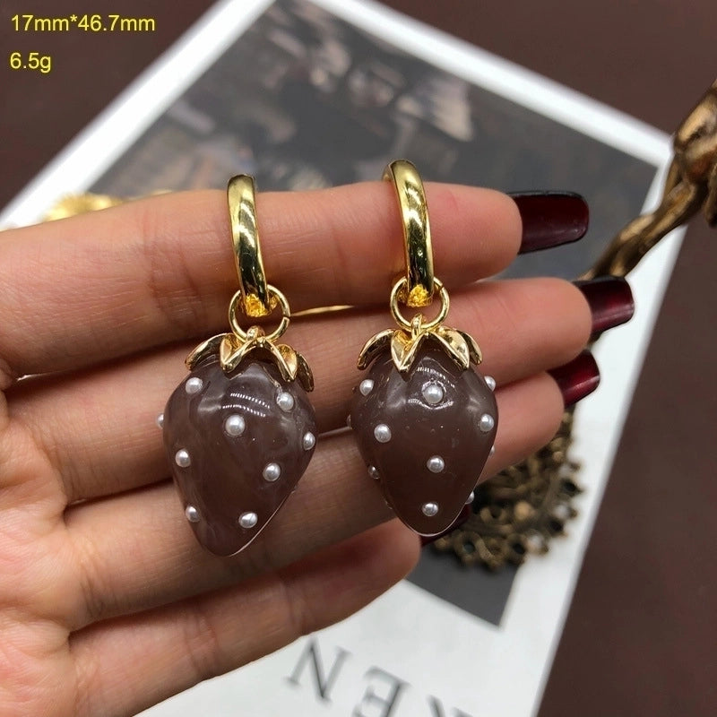 1 Pair Retro Strawberry Alloy Plating Inlay Pearl Women's Drop Earrings
