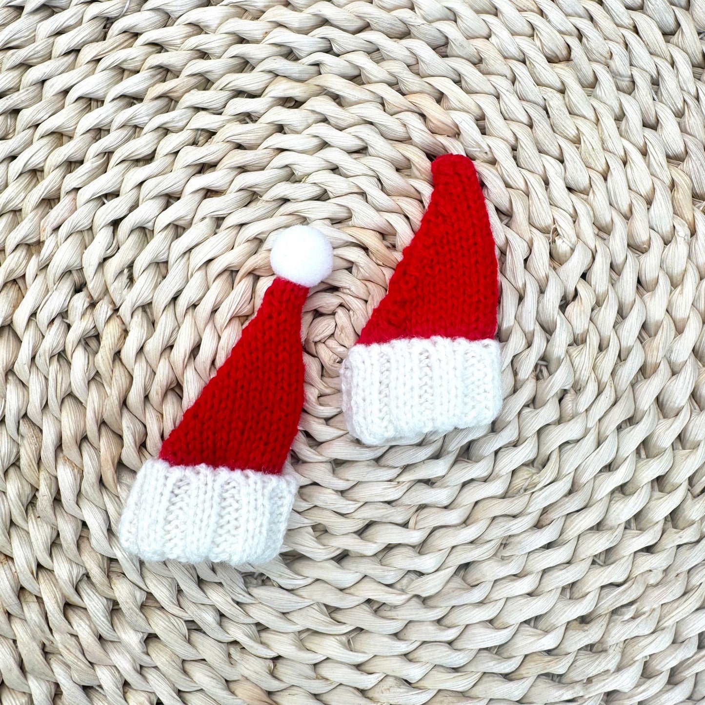 2 Pieces Christmas Hot-selling Decoration Mini Christmas Hat Knitted Hat Trendy Toy Plush Doll Accessories