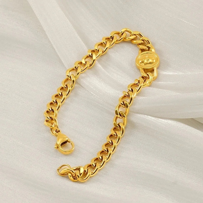 Luxurious Geometric Hand Infinity 304 Stainless Steel 18K Gold Plated Cuban Link Chain Bracelets In Bulk