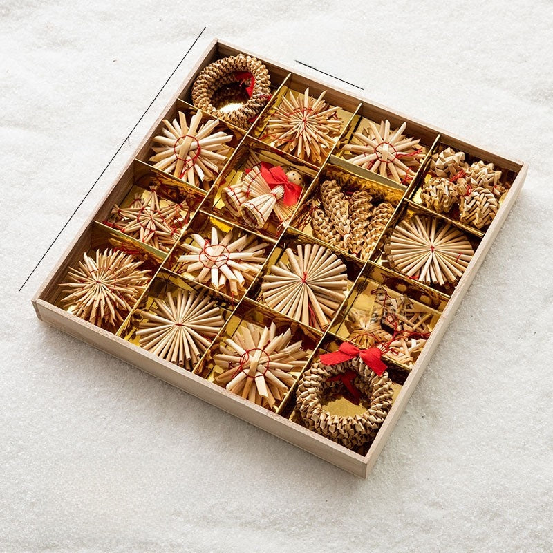 200 Boxes Hot Selling Natural Wheat Straw Handmade Five-pointed Star Snowflake Snowman Christmas Tree Pendant Christmas Decoration