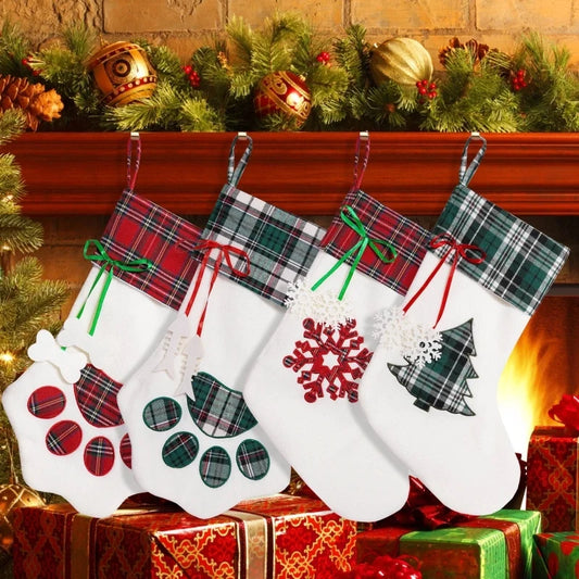 Christmas Minimalist Classic Style Christmas Socks Party Hanging Ornaments Decorative Props