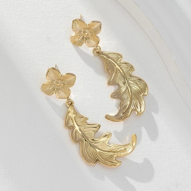 1 Pair Elegant Lady Modern Style Round Leaves Tassel Plating Titanium Steel 18K Gold Plated Drop Earrings