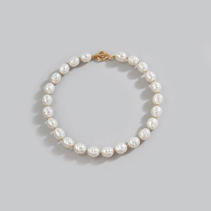 Minimalist Round Imitation Pearl Choker