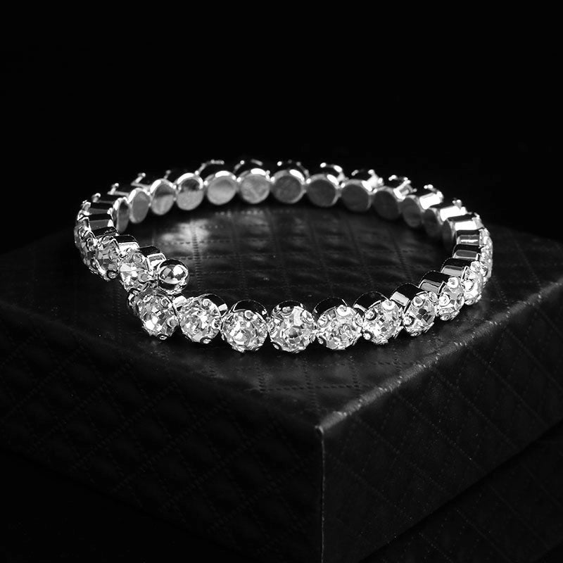 Simple Four-leaf Clover Rhinestone Titanium Steel Bracelet
