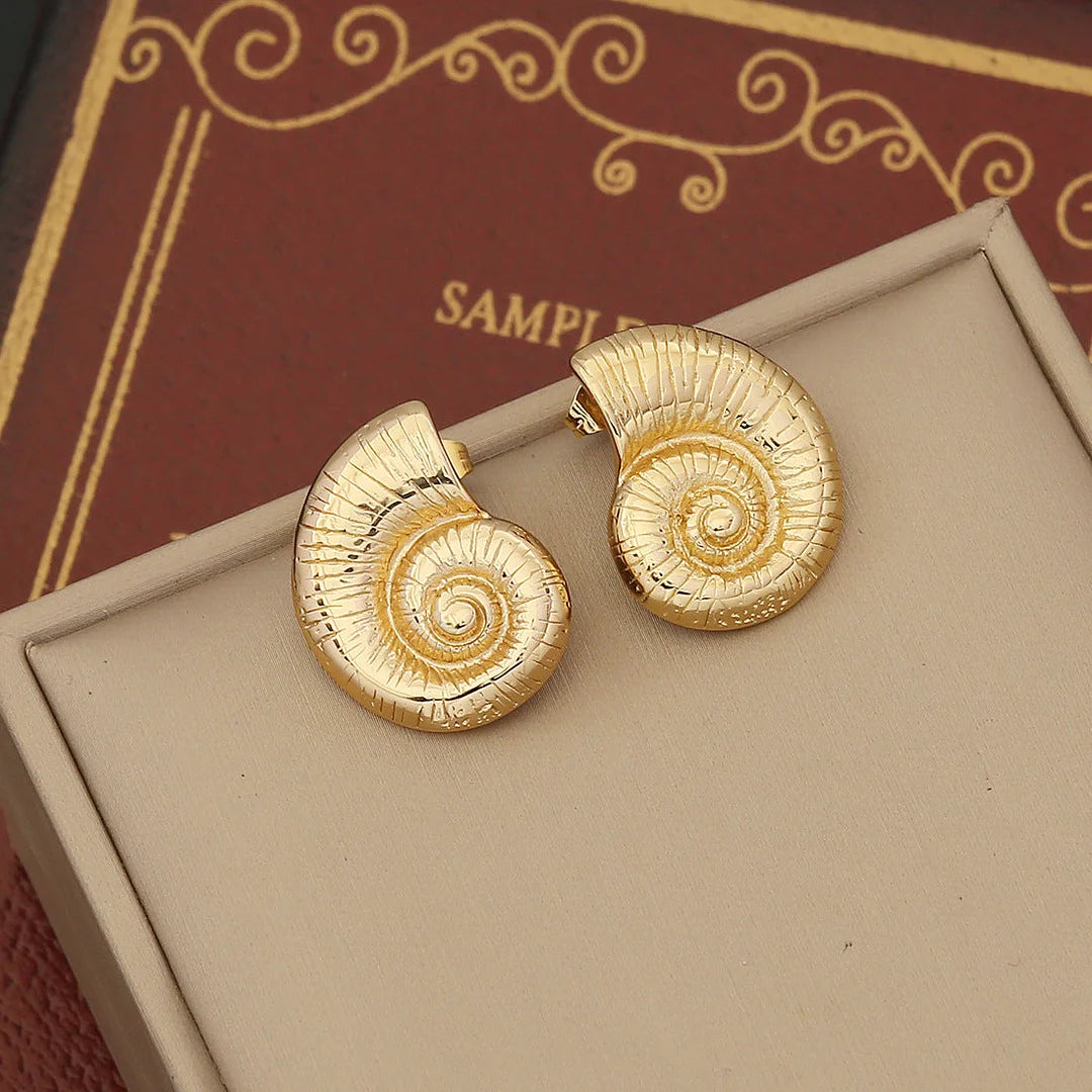 Expressive Polka Dot Chamfered Cube Geometric Stainless Steel Electroplating Stud Earrings