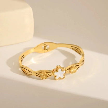 French Style Classic Style Commute Solid Color Flower 304 Stainless Steel 18K Gold Plated Zircon Bangle In Bulk