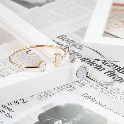 Minimalist Heart Shape 304 Stainless Steel Titanium Steel 18K Gold Plated Acrylic Shell Bangle In Bulk