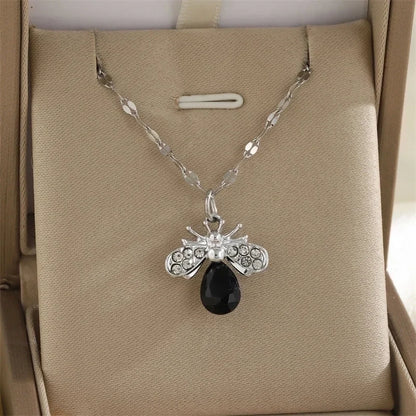 Minimalist Classic Style Cross Flower Butterfly 201 Stainless Steel Imitation Pearl Zinc Alloy Rhinestones 18K Gold Plated Enamel Diamond Pendant Necklace