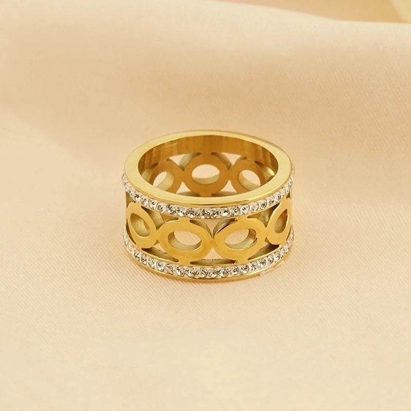 304 Stainless Steel 18K Gold Plated Minimalist Hollow Out Inlay Infinity Rhinestones Rings