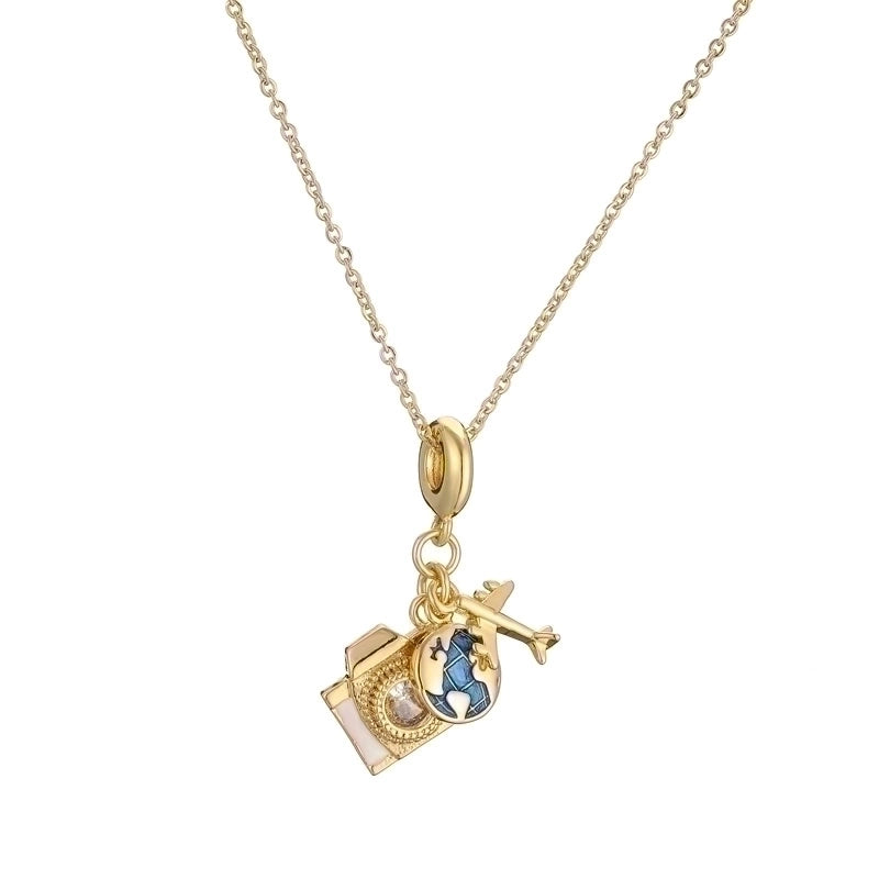 Ig Style Minimalist Animal Key Copper Plating Inlay Zircon Gold Plated Pendant Necklace