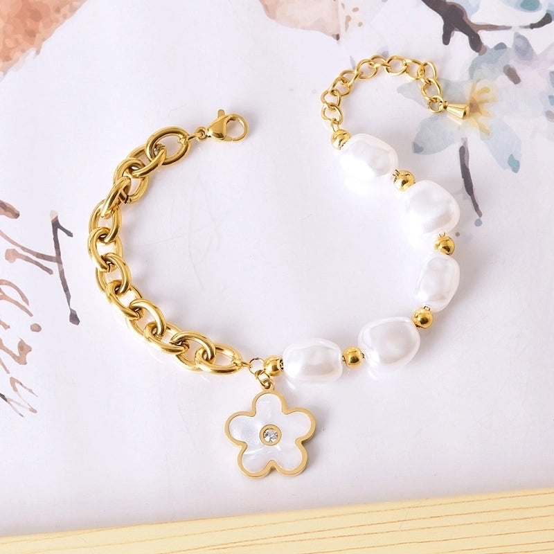 Sweet Geometric Devil's Eye Heart Shape 304 Stainless Steel 18K Gold Plated Artificial Pearls Rhinestones Shell Bracelets In Bulk