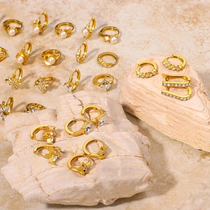 1 Piece Modern Style Minimalist Classic Style Geometric Inlay 304 Stainless Steel Rhinestones Glass Bead 18K Gold Plated Earrings