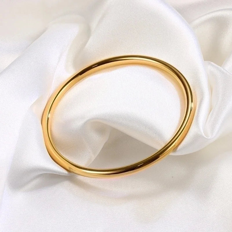 Casual Minimalist Solid Color Titanium Steel 18K Gold Plated Bangle In Bulk