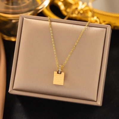 304 Stainless Steel 18K Gold Plated Minimalist Plating Inlay U Shape Heart Shape Acrylic Artificial Rhinestones Plastic Pendant Necklace