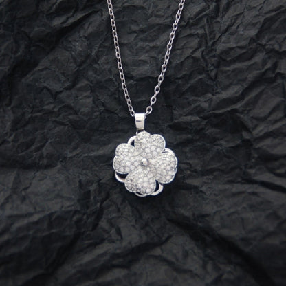 10 Pieces Casual Elegant Basic Moon Heart Shape Bow Knot Titanium Steel Copper Zircon Plating Inlay Pendant Necklace