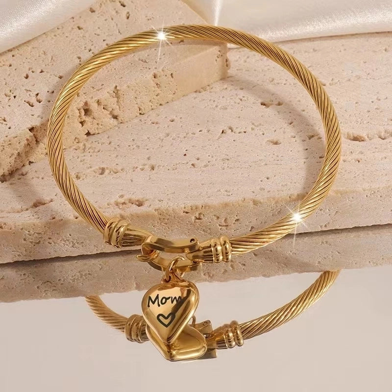 Minimalist Heart Shape 304 Stainless Steel Bangle In Bulk