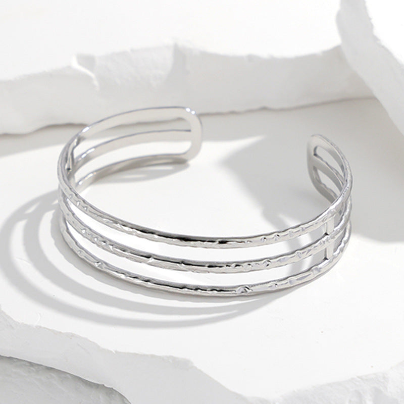 2 Pieces Expressive Stripe Stainless Steel Electroplating Bangles