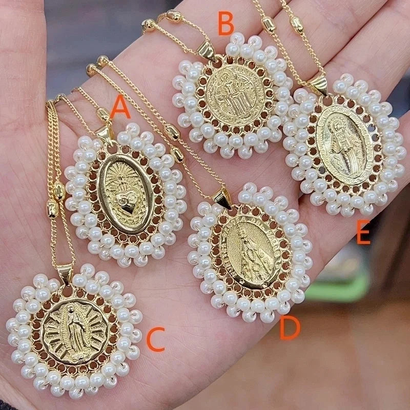 Casual Vacation Portrait Round Oval Copper Acrylic Pearl 18K Gold Plated Polishing Plating Necklace