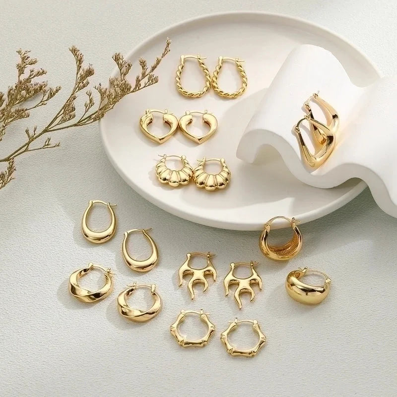 1 Pair Retro Lady U Shape Heart Shape Twist Plating Copper 18k Gold Plated Earrings