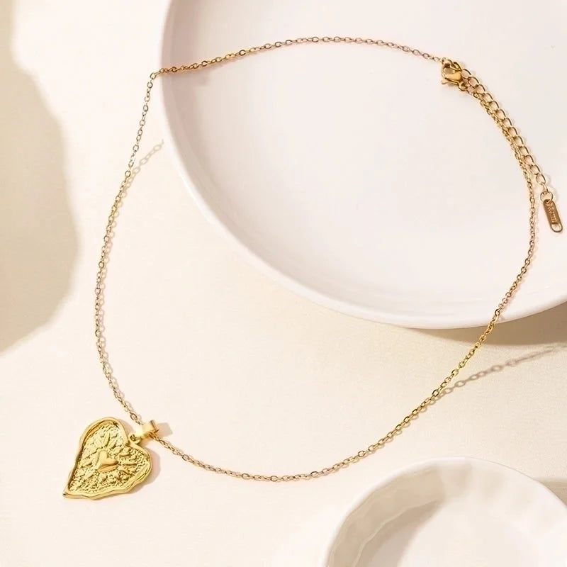 Elegant Minimalist Heart Shape 304 Stainless Steel 18K Gold Plated Plating Hollow Out Pendant Necklace