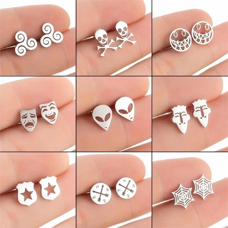 1 Pair Halloween Fashion Smile Face Star Skull Plating Hollow Out Stainless Steel Ear Studs