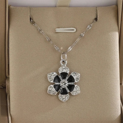 Minimalist Classic Style Cross Flower Butterfly 201 Stainless Steel Imitation Pearl Zinc Alloy Rhinestones 18K Gold Plated Enamel Diamond Pendant Necklace