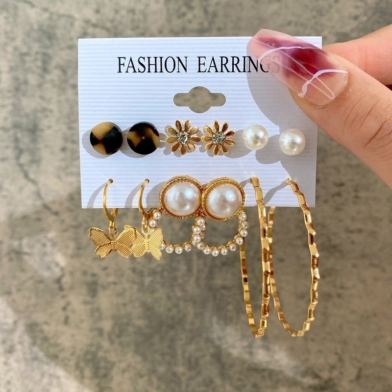 Geometric Plating Alloy Pearl Hoop Earrings