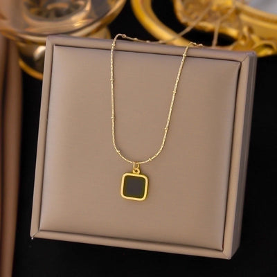 304 Stainless Steel 18K Gold Plated Minimalist Plating Inlay U Shape Heart Shape Acrylic Artificial Rhinestones Plastic Pendant Necklace