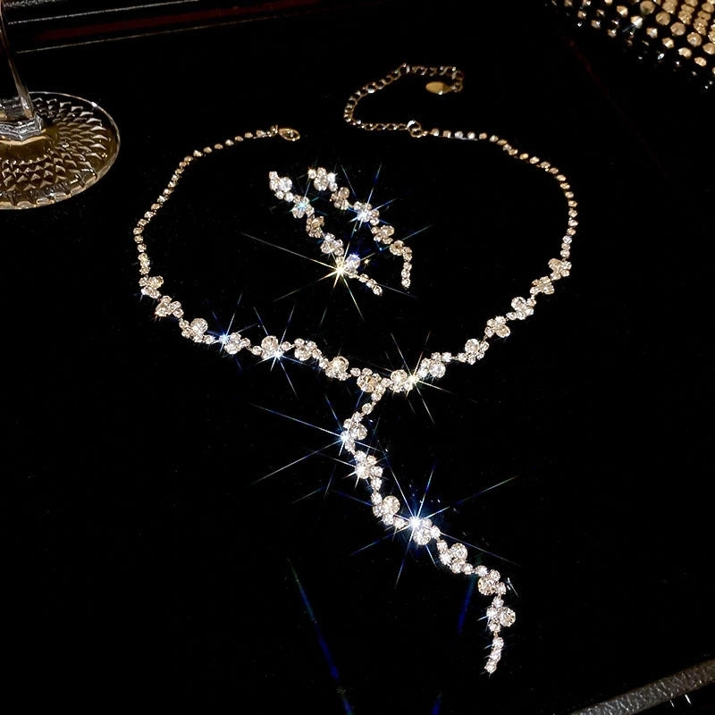 Explosions Zircon Diamond Geometric Necklace Earrings Suit Light Luxury Clavicle Chain High Sense Temperament Jewelry