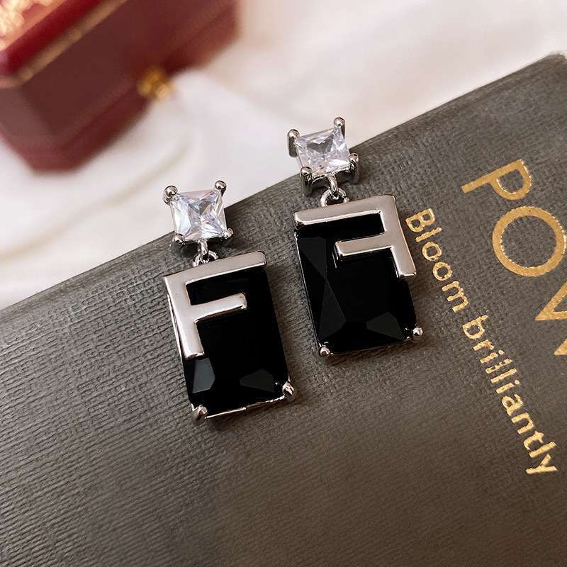 Moderate Luxury Heart Heart Metal Oil Dripping Earrings