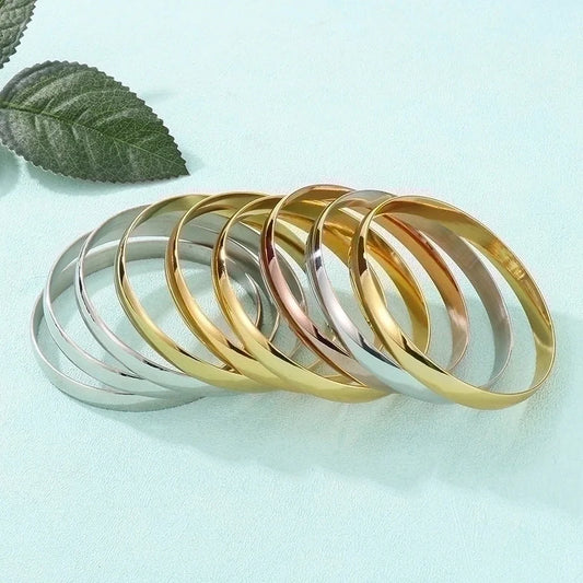 Minimalist Round Stainless Steel 18K Gold Plated Bangle In Bulk