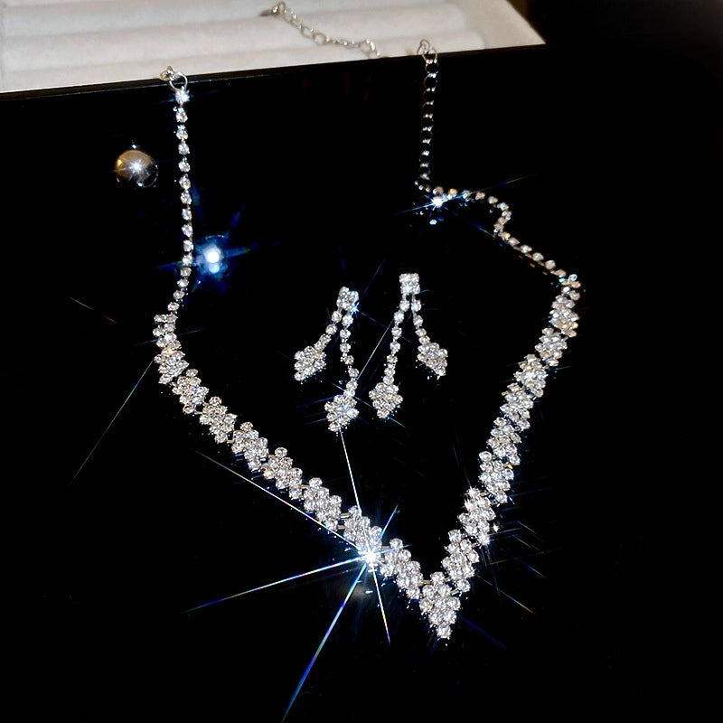 Explosions Zircon Diamond Geometric Necklace Earrings Suit Light Luxury Clavicle Chain High Sense Temperament Jewelry