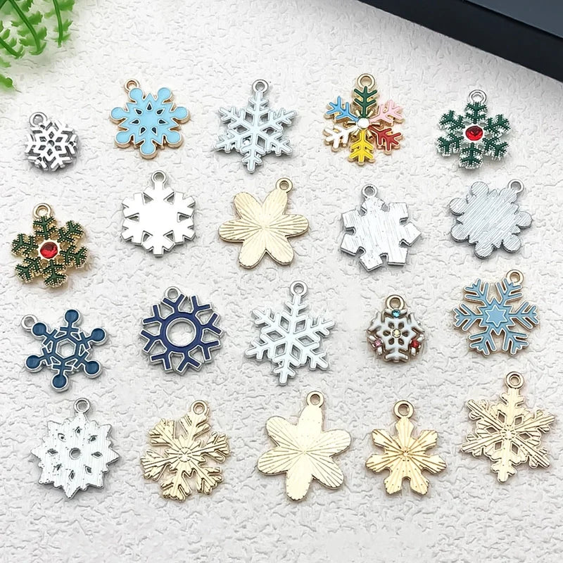 1 Piece 20 PCS/Package 13x16mm 16x21mm 18x20mm Alloy Snowflake Pendant Jewelry Accessories