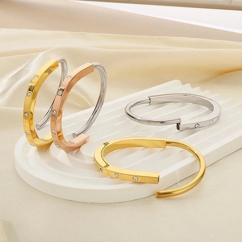5 Pieces Minimalist Solid Color 304 Stainless Steel 18K Gold Plated Bangle In Bulk