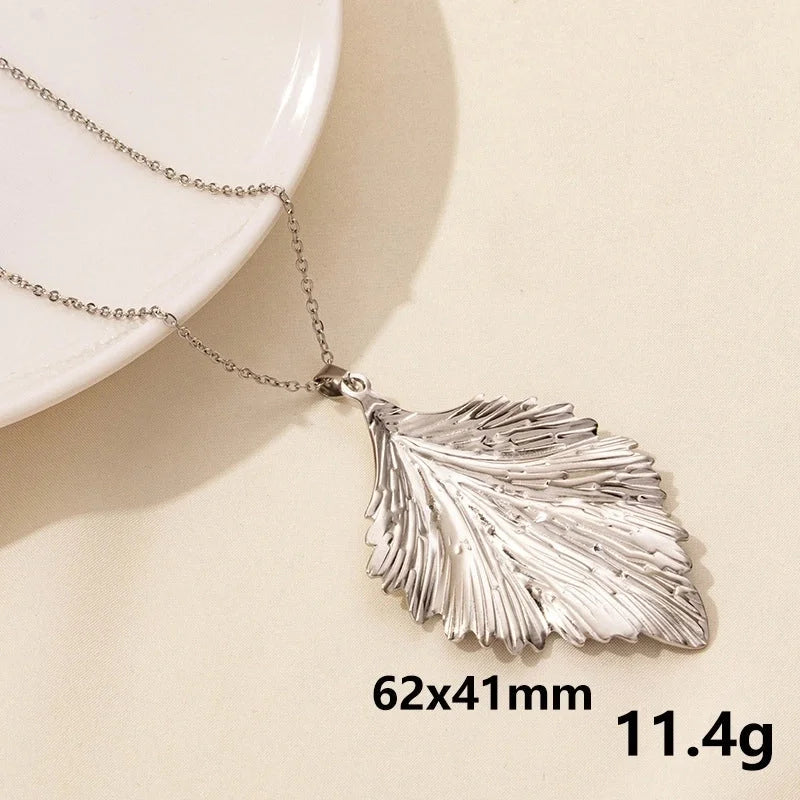 Minimalist Leaves 304 Stainless Steel Chain Pendant Necklace