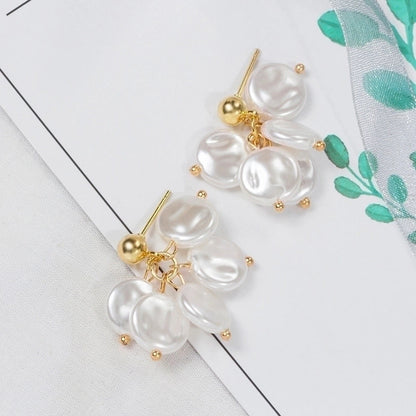 1 Pair Fashion Flower Alloy Plating Artificial Pearls Women\'s Drop Earrings