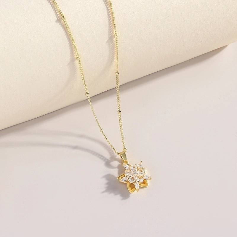 Copper 18K Gold Plated Gold Plated Elegant Luxurious Minimalist Plating Inlay Flower Zircon Pendant Necklace