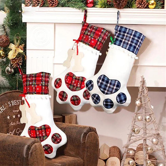Factory In Stock Christmas Decoration Supplies Christmas Stockings Gift Bag Dog Paw Christmas Stockings Checked Cloth Bone Socks