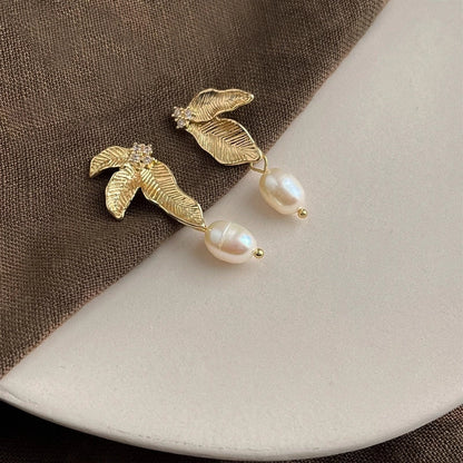 1 Pair Elegant Retro Geometric Freshwater Pearl Earrings